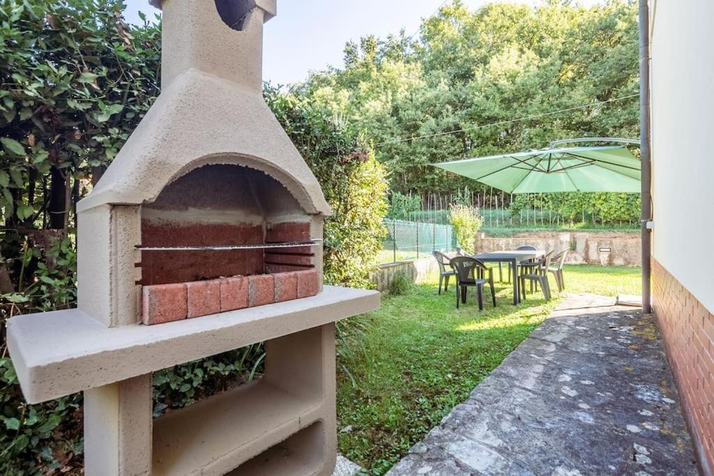 Appartamento Poggio Del Sole Lucca Eksteriør bilde